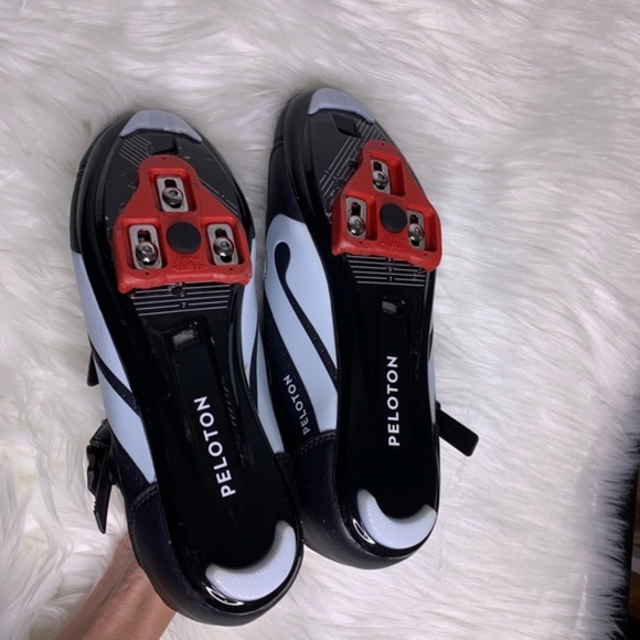 Peloton Cycling Shoes - Picture 5 of 5